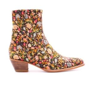 Momo New York Melina Embroidered Boots